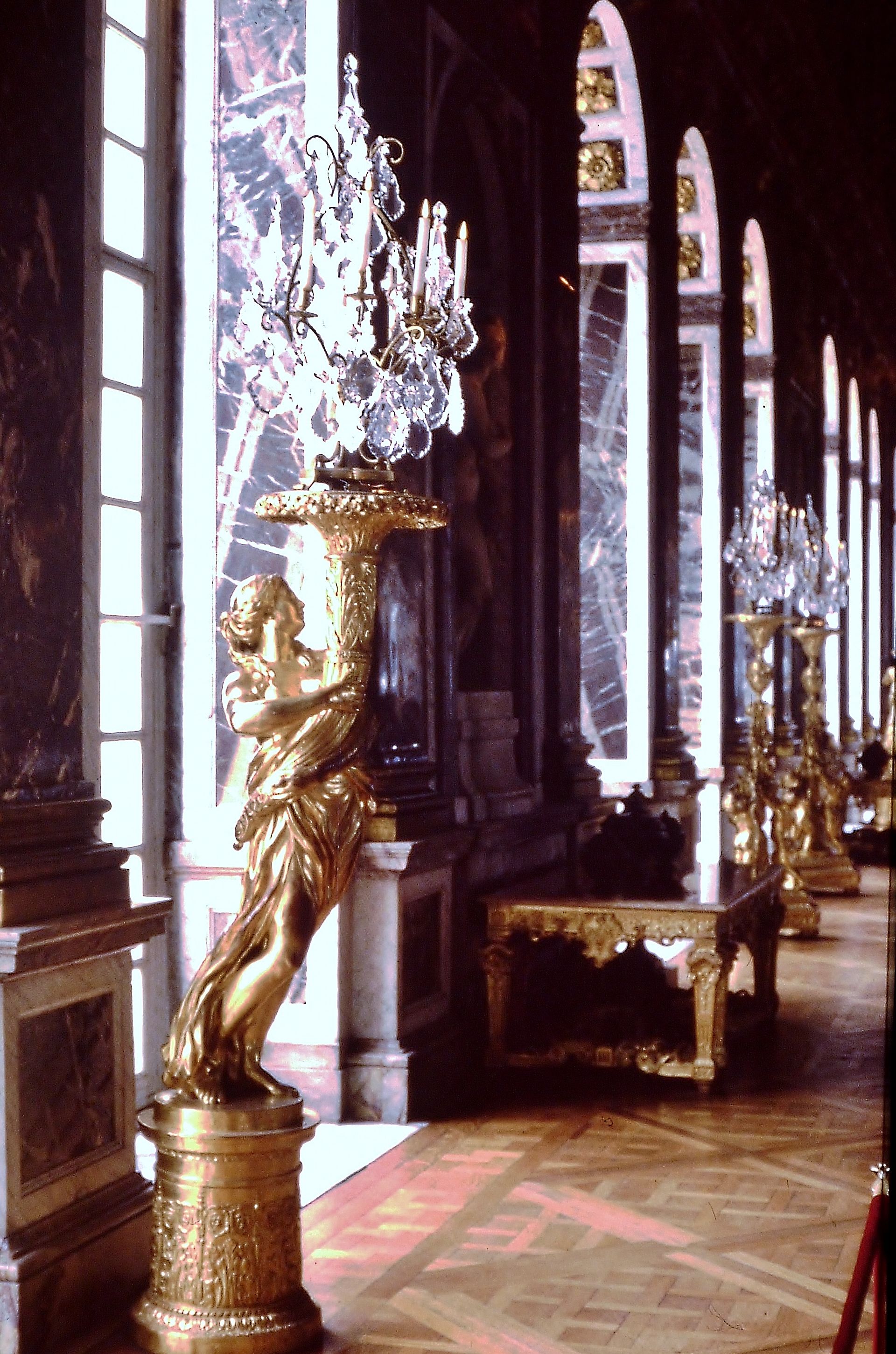 7 - Day Tour to France . Luxembourg . Germany . Netherlands . Belgium - Photo 2